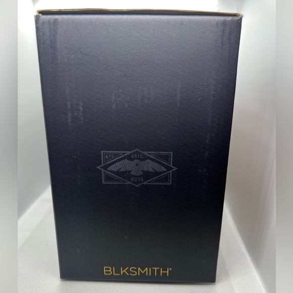 **UNOPENED** BLKSMITH Skull Decanter 750 mL 💀 ☠️ - Picture 4 of 6